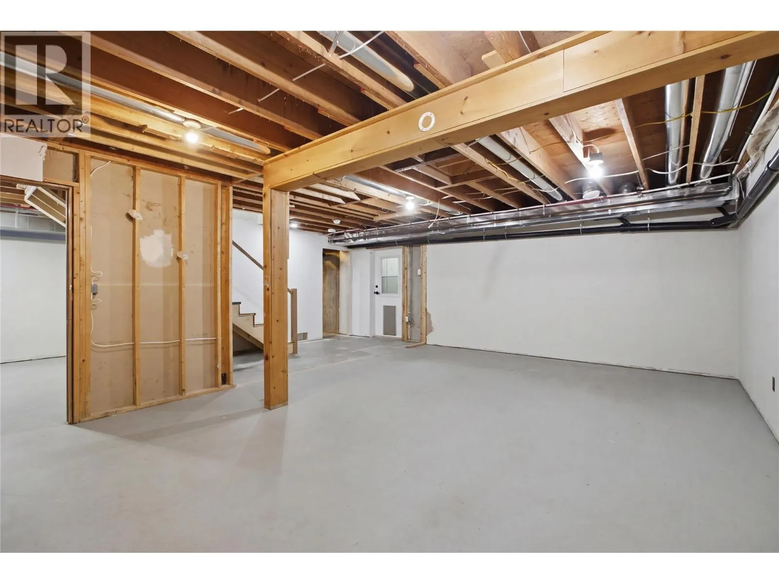 3747 Hilliam Road