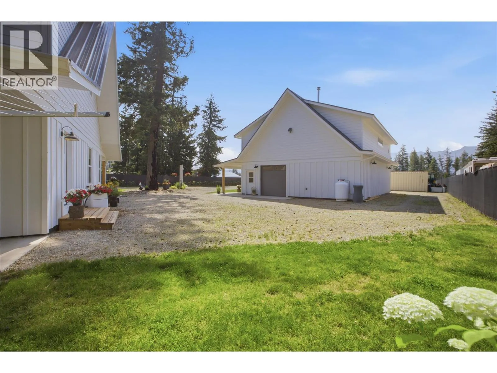 3747 Hilliam Road