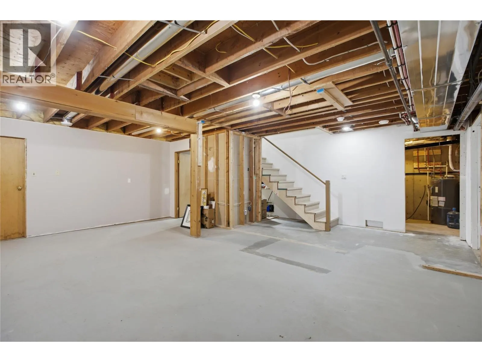 3747 Hilliam Road