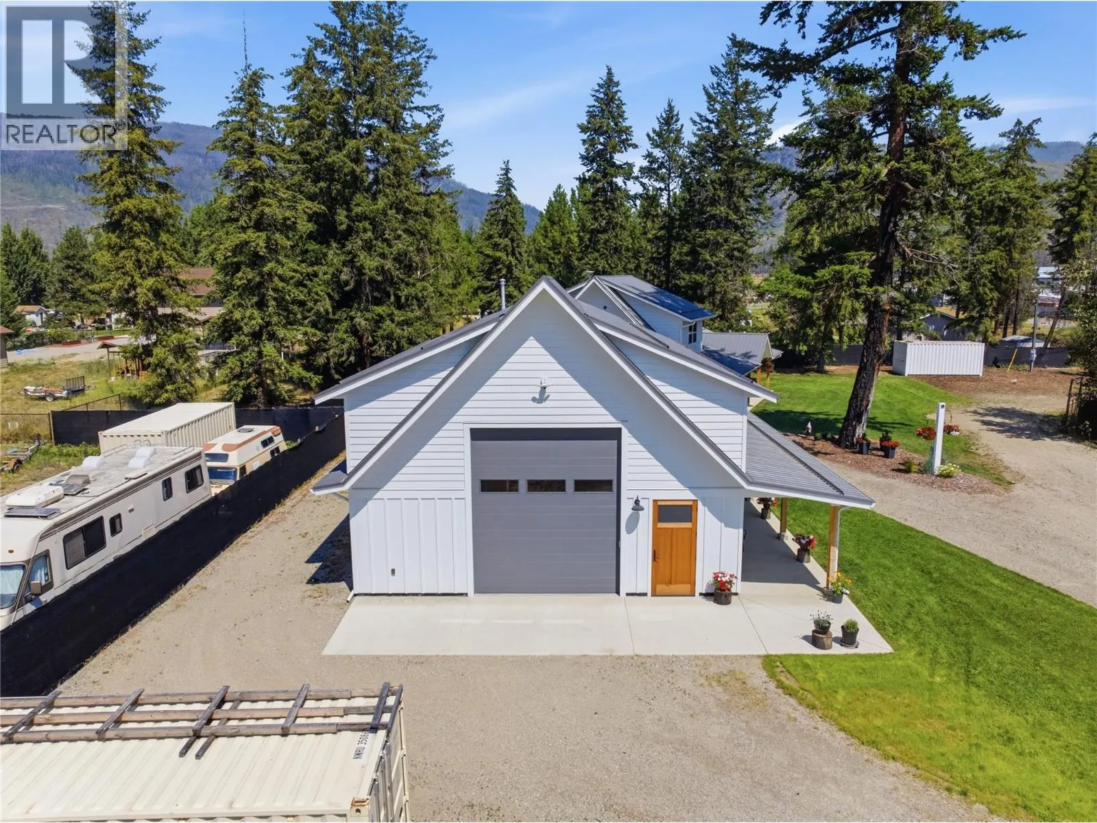 3747 Hilliam Road