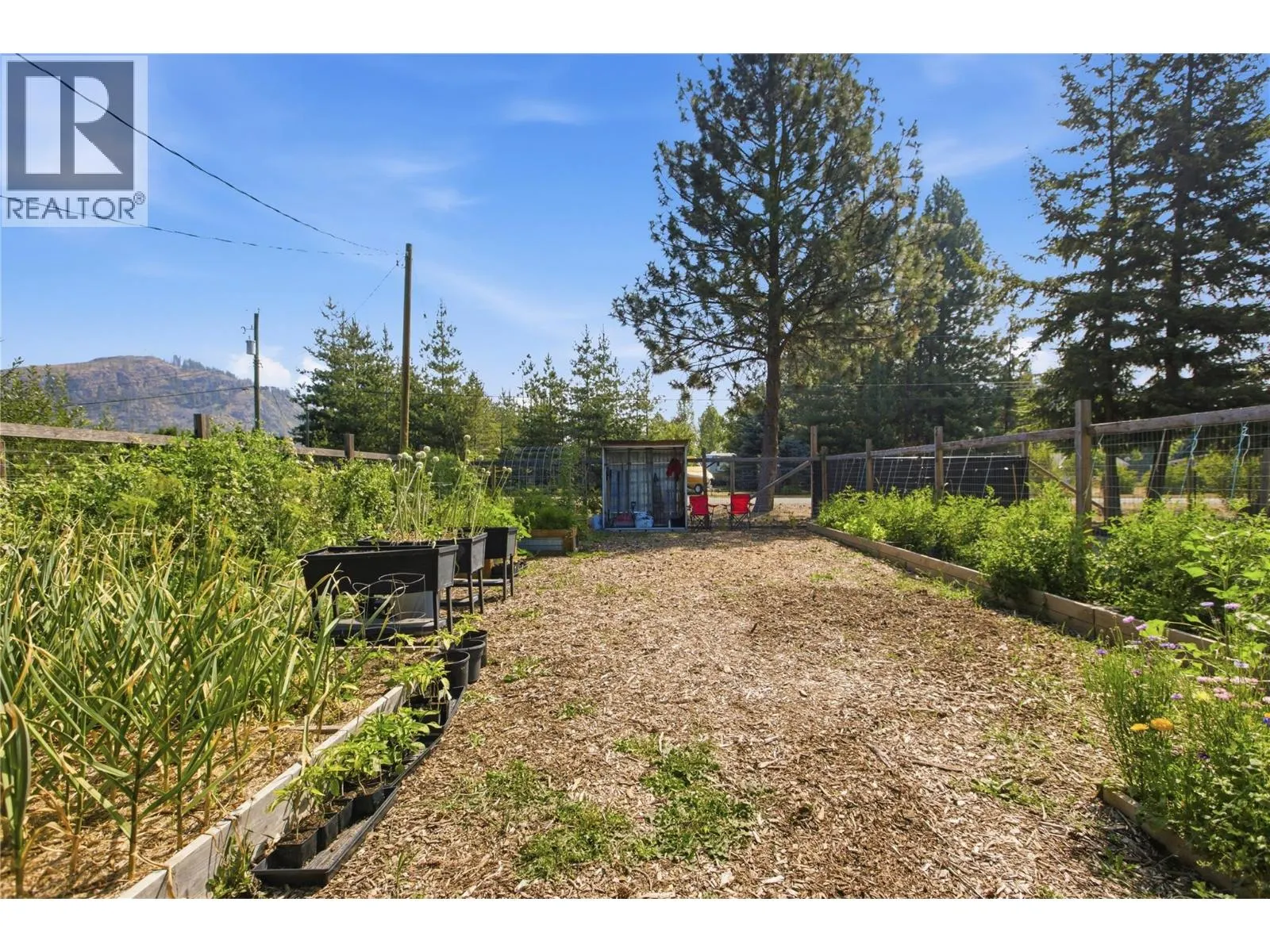 3747 Hilliam Road
