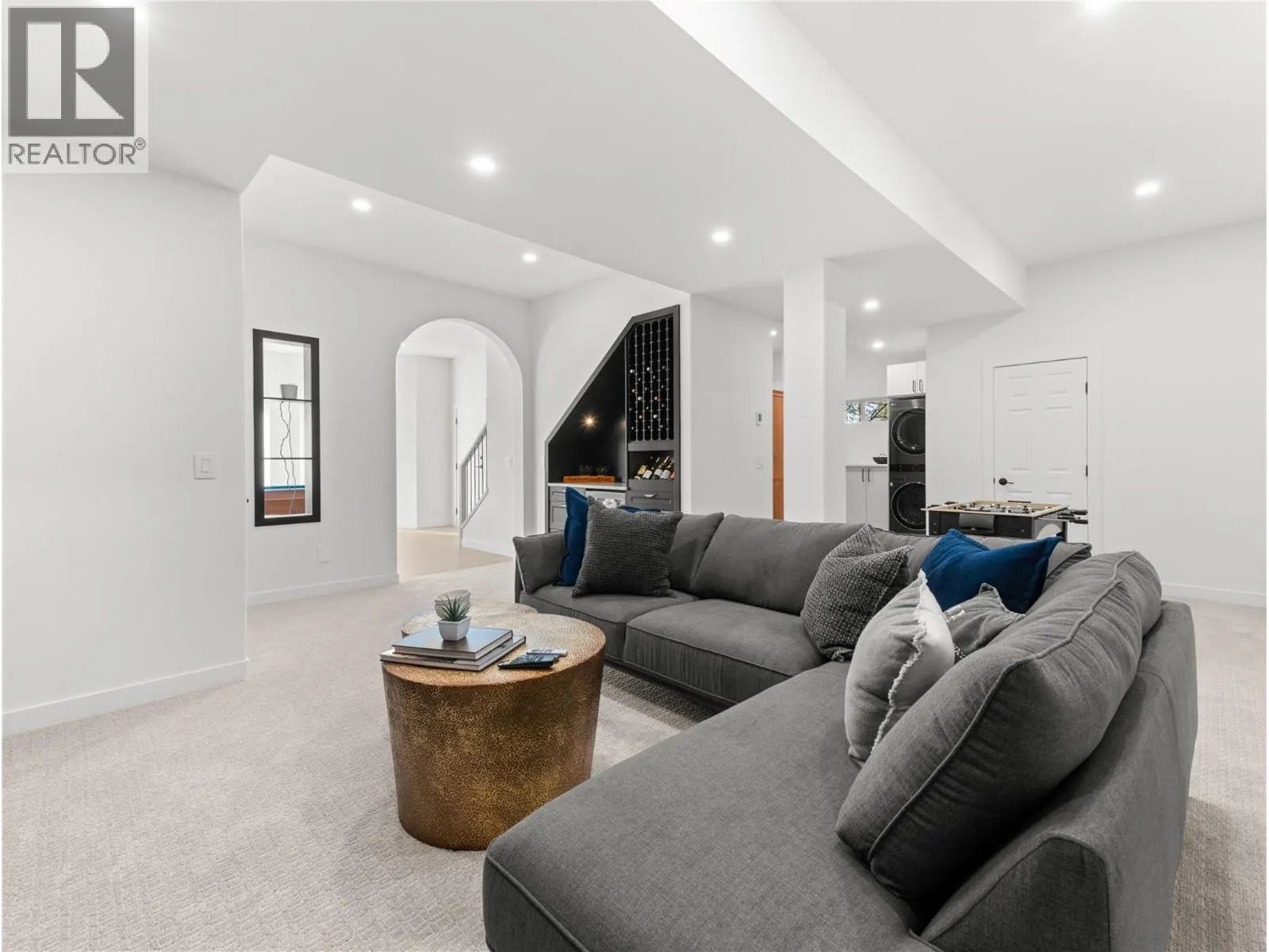 5538 Lakeshore Road