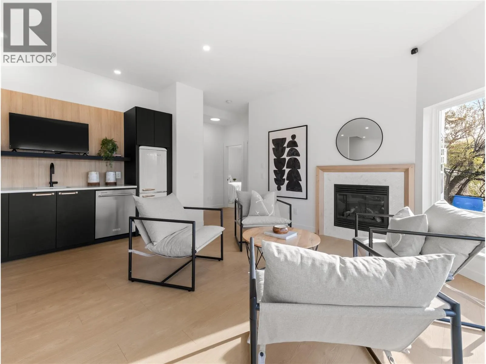 5538 Lakeshore Road