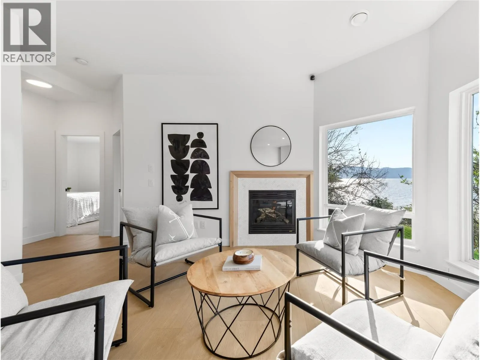 5538 Lakeshore Road