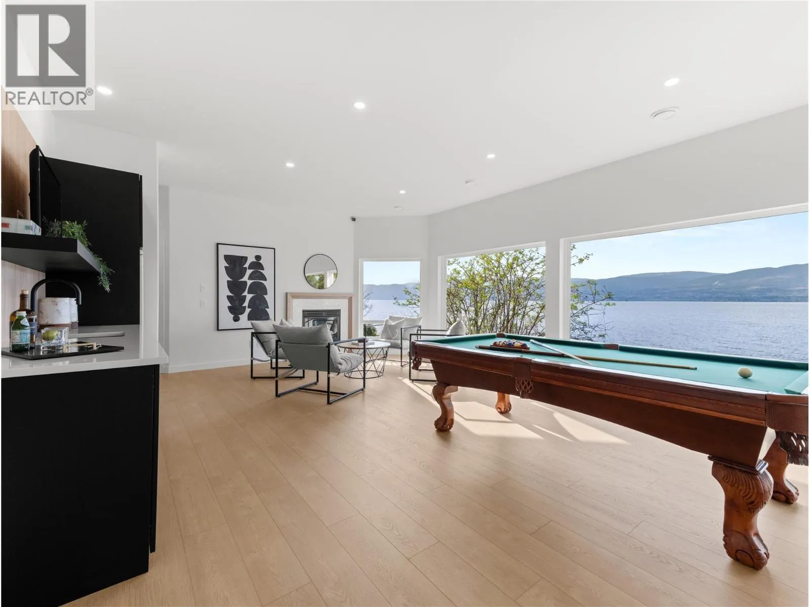 5538 Lakeshore Road