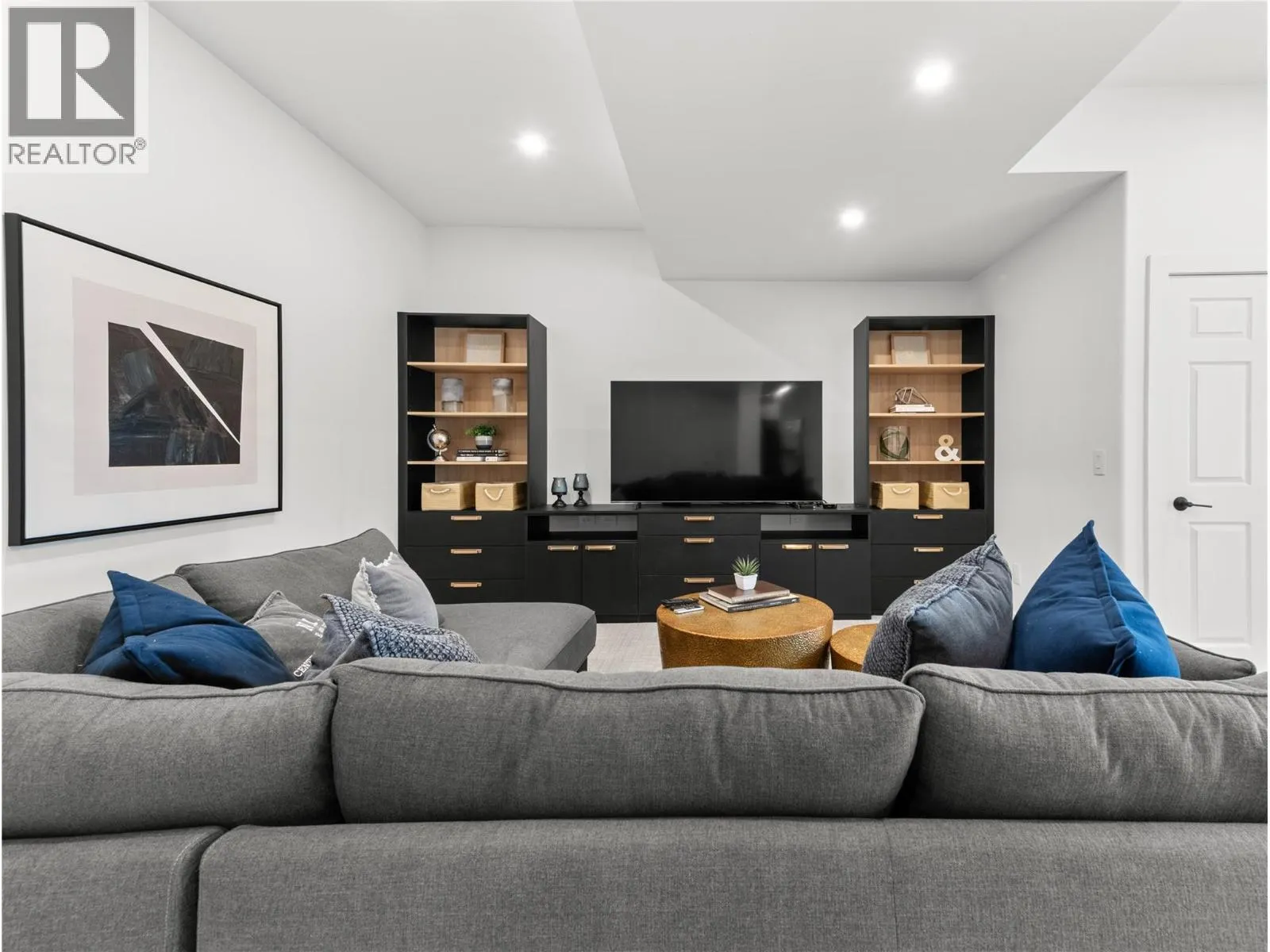 5538 Lakeshore Road