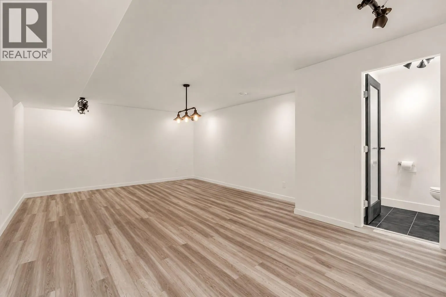842 Grand Oro Road