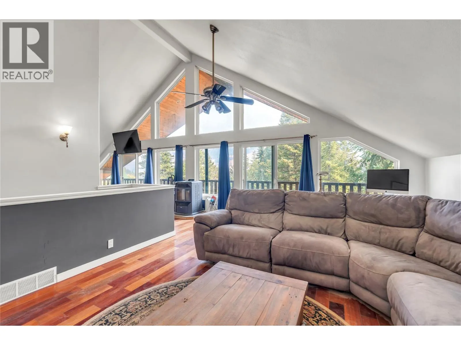 842 Grand Oro Road