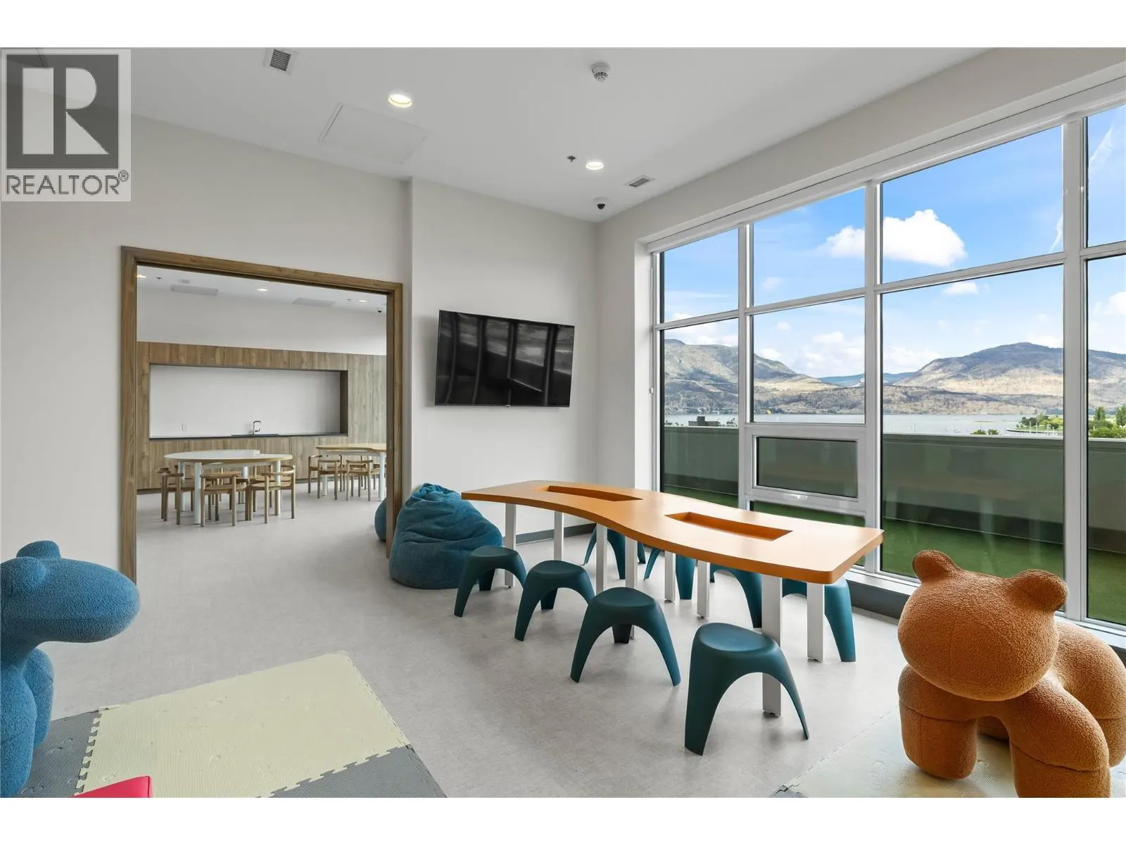 1626 Water Street Unit# 2705