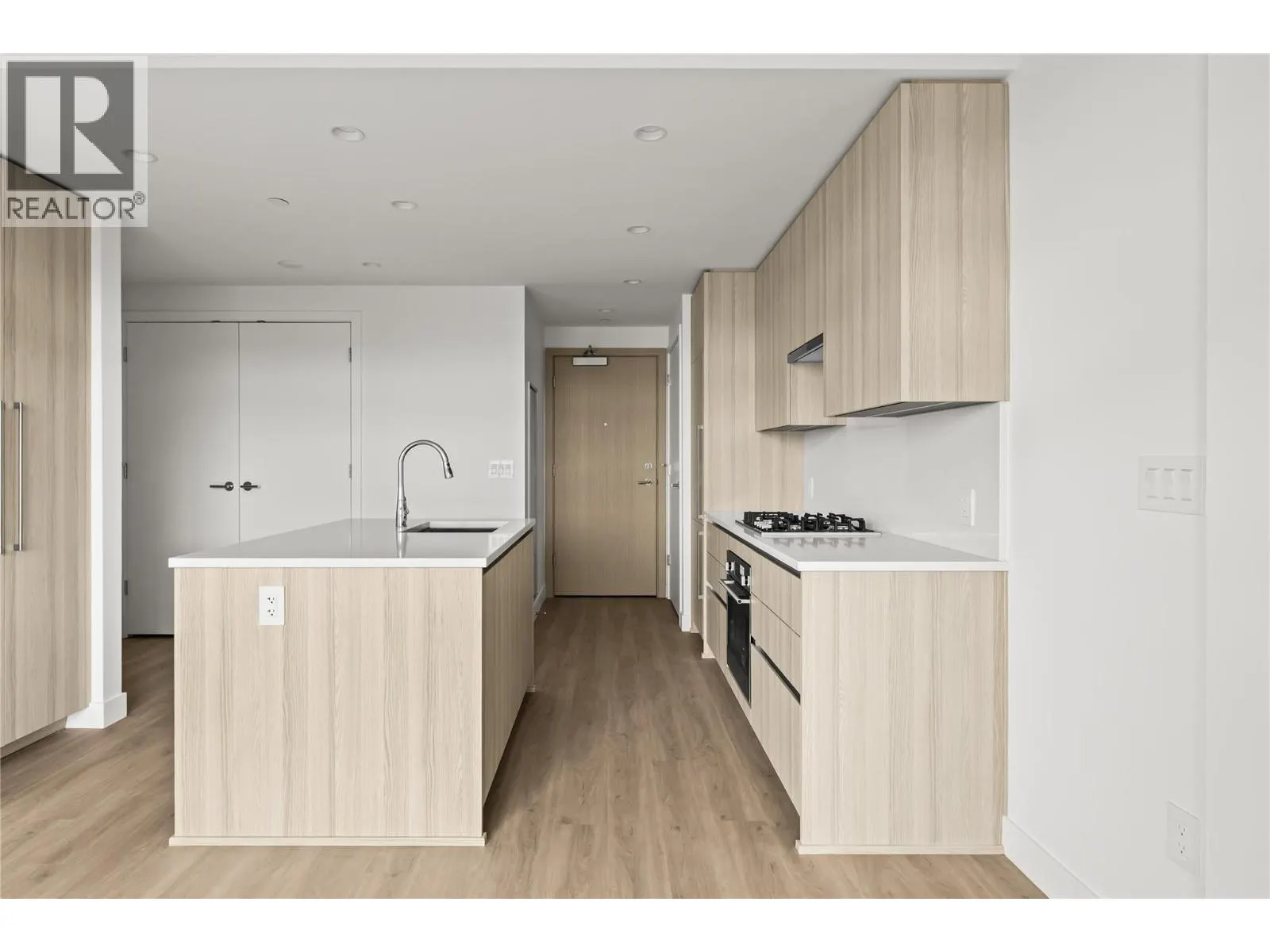 1626 Water Street Unit# 2705