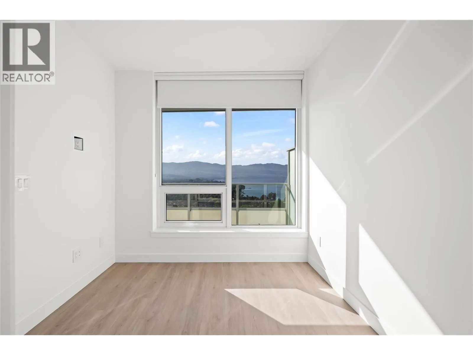 1626 Water Street Unit# 2705