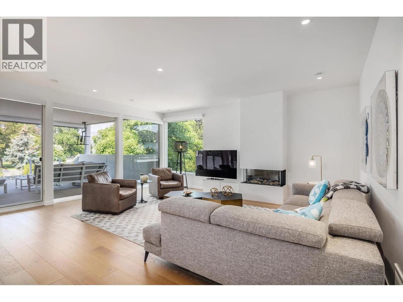 2630 Bath Street Unit# 201