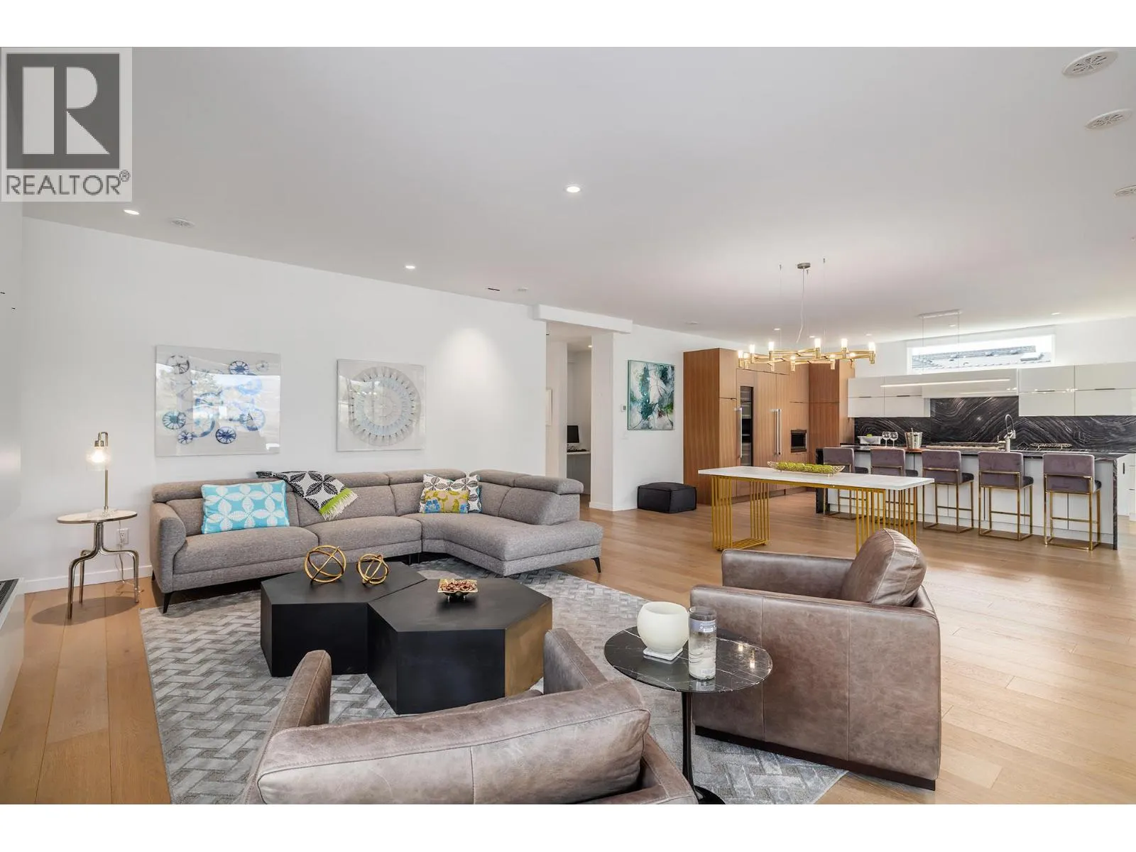 2630 Bath Street Unit# 201