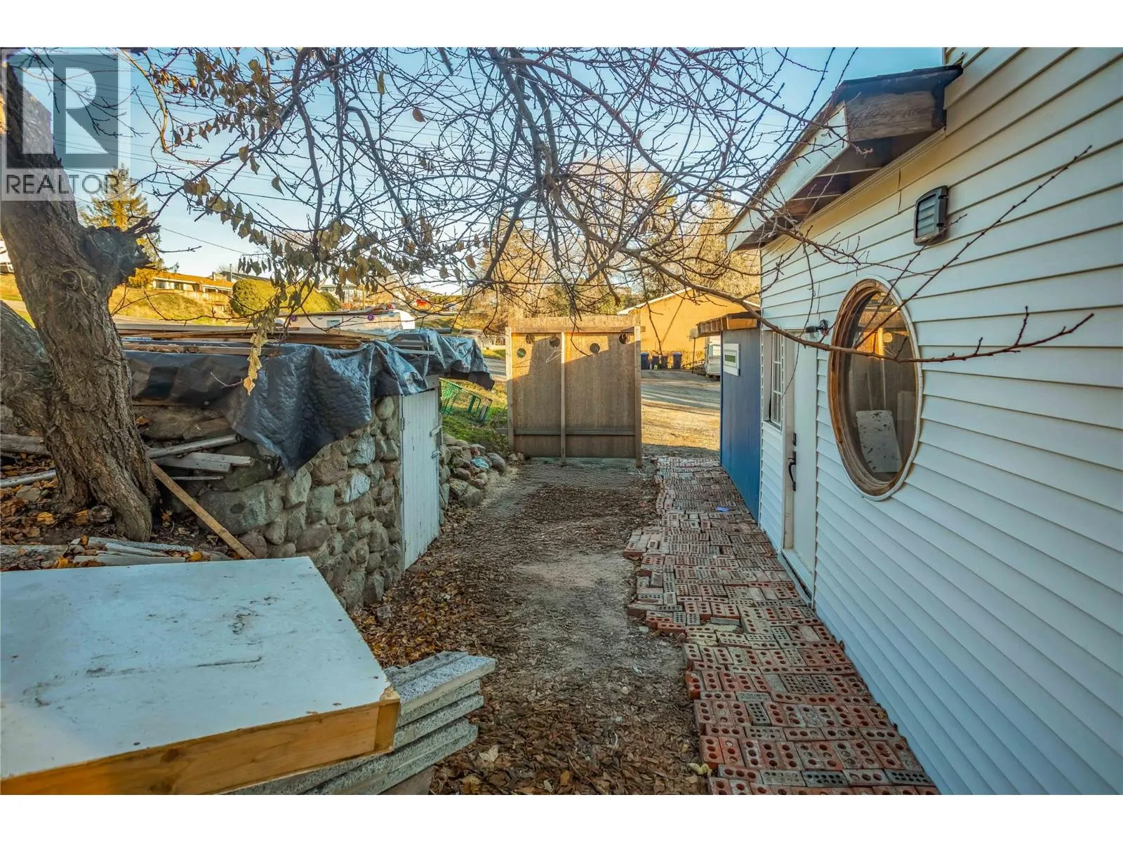 3422 Broadview Road