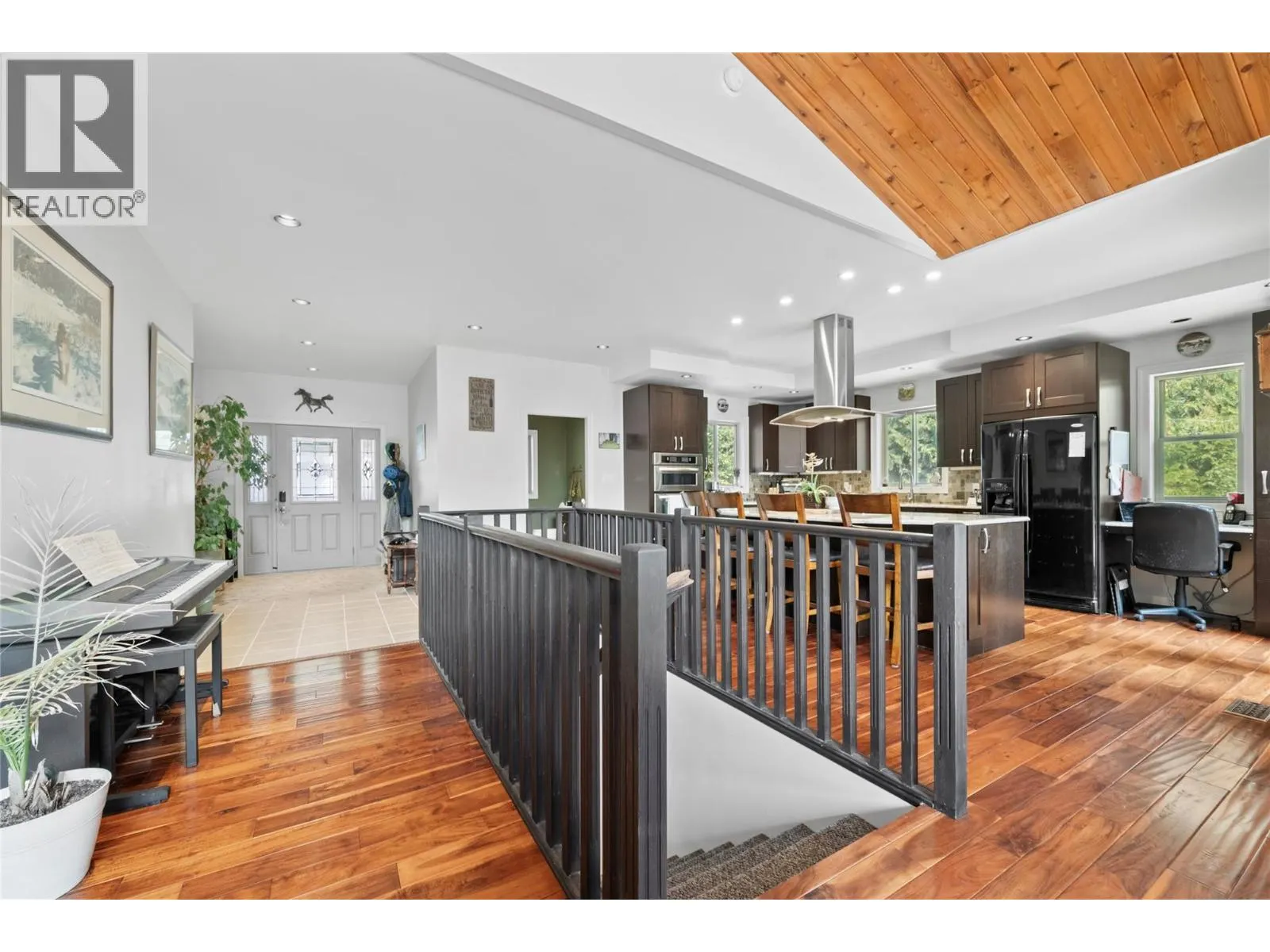 63 LIBICH Road