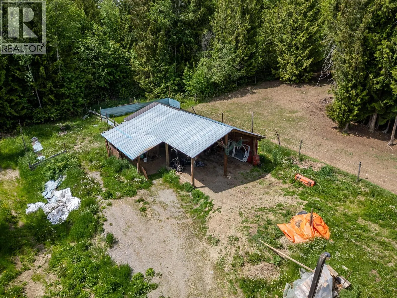 63 LIBICH Road