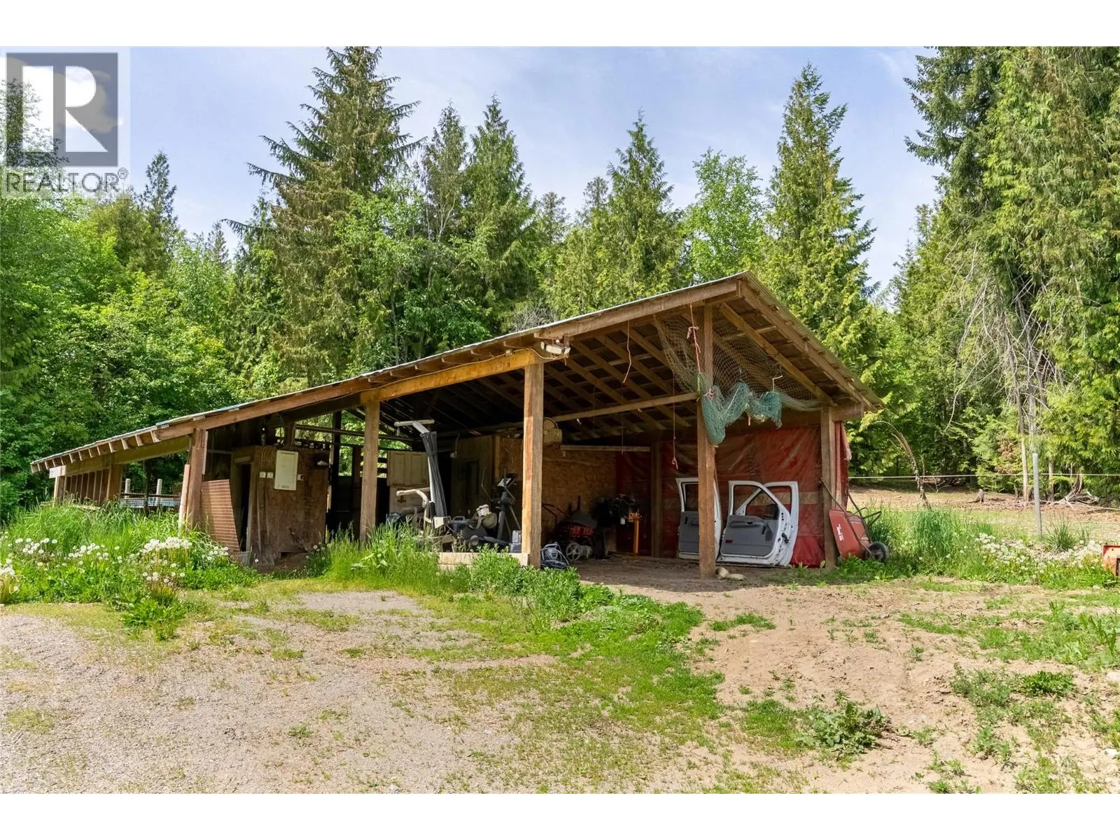 63 LIBICH Road