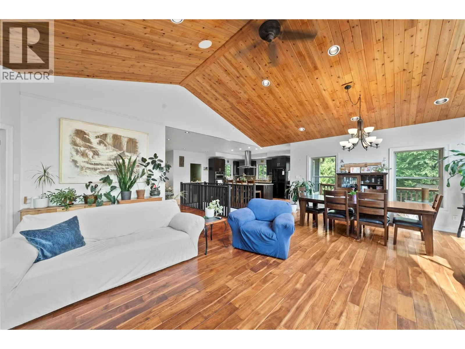 63 LIBICH Road