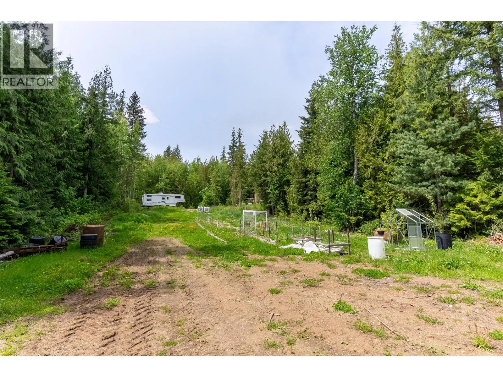 63 LIBICH Road