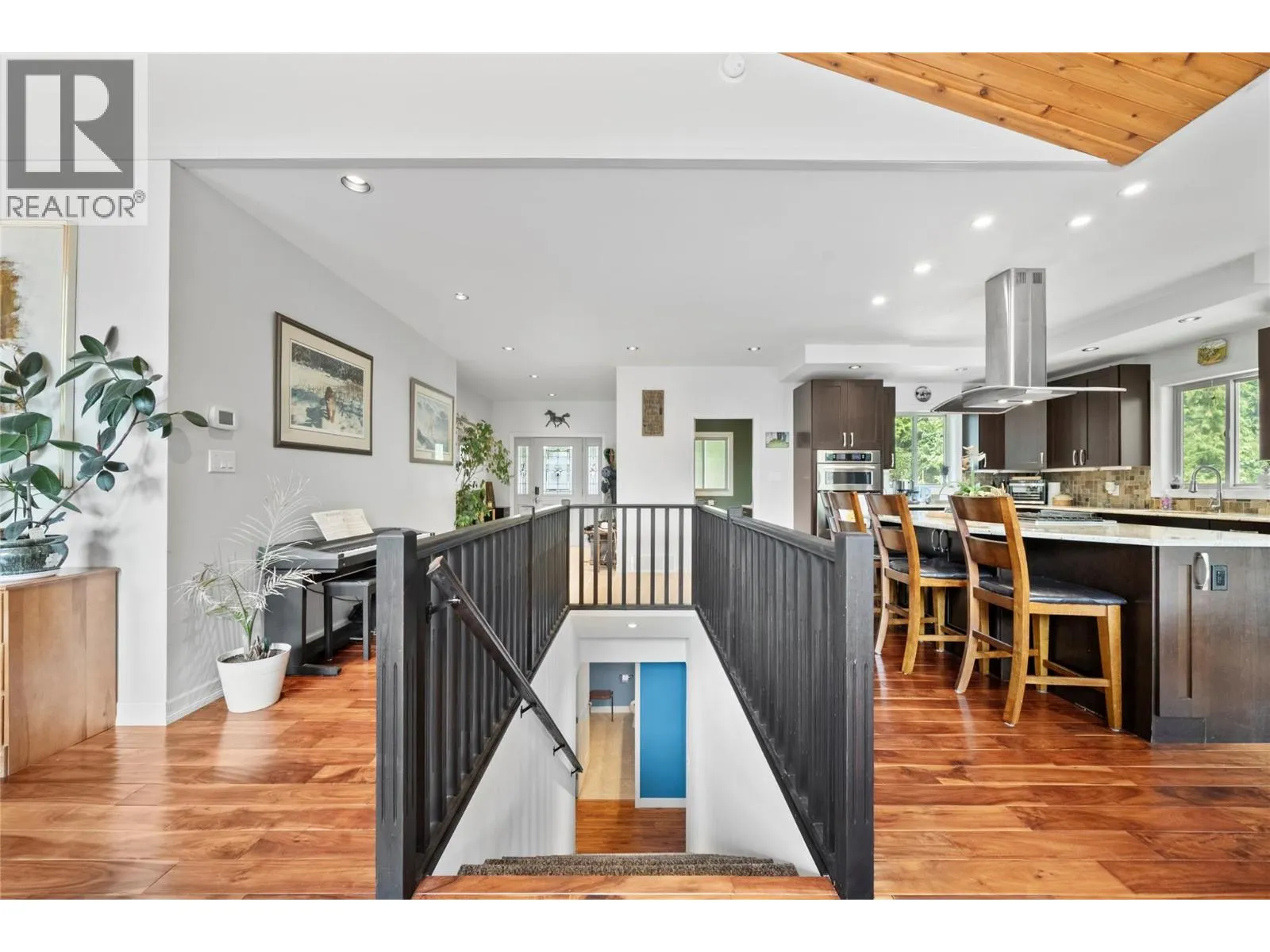63 LIBICH Road