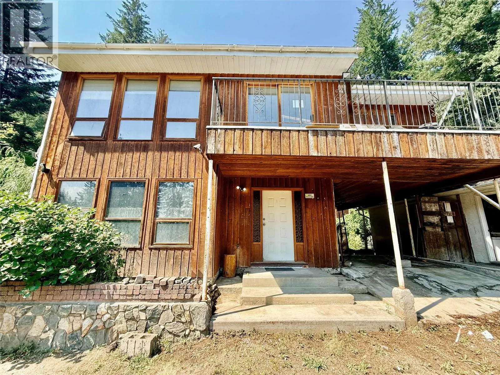 3332 Lakeview Heights Drive