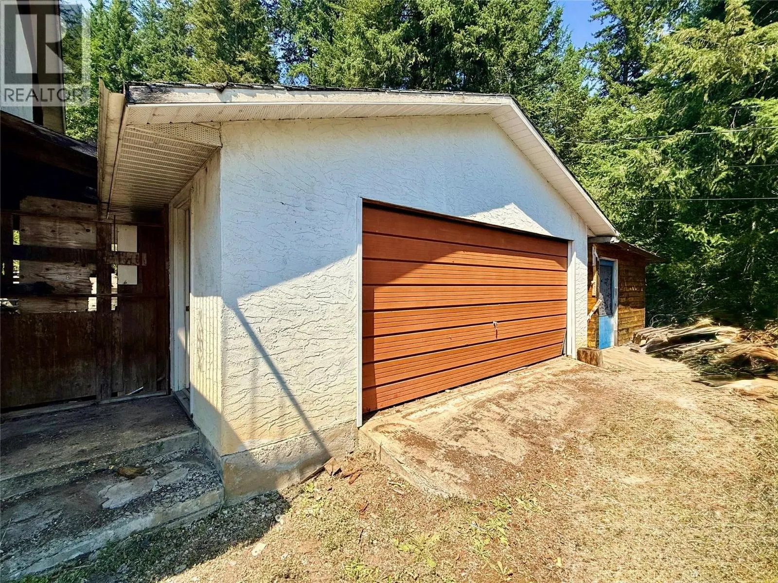 3332 Lakeview Heights Drive