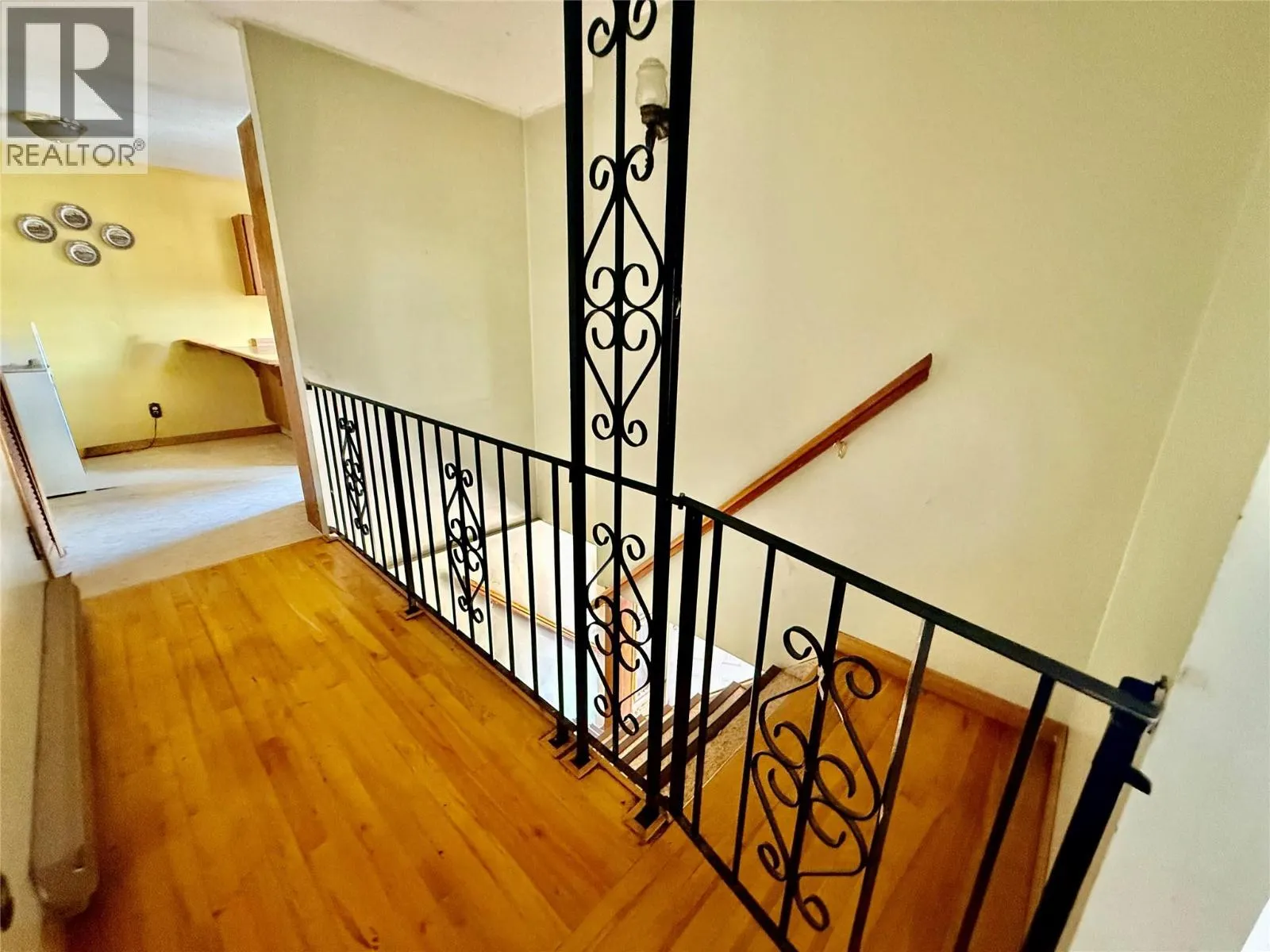 3332 Lakeview Heights Drive