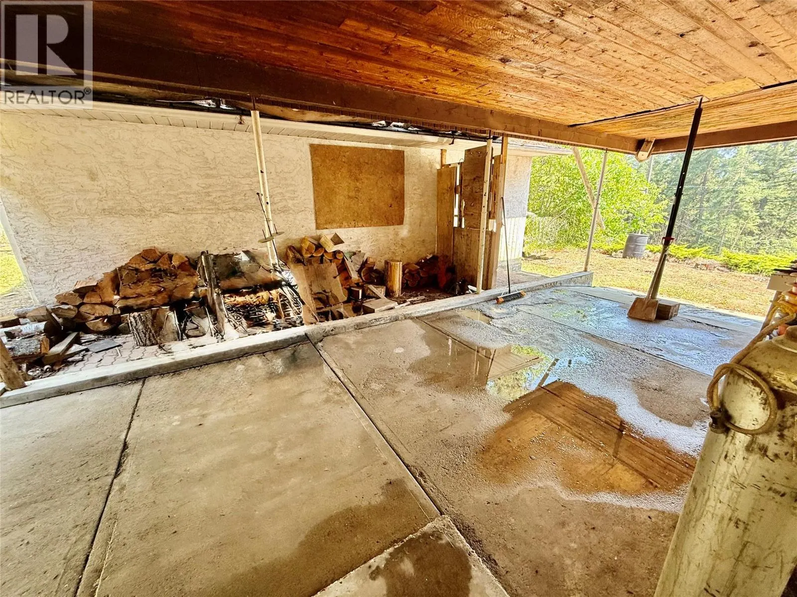3332 Lakeview Heights Drive