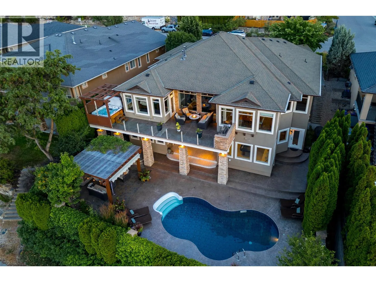 670 Devonian Avenue
