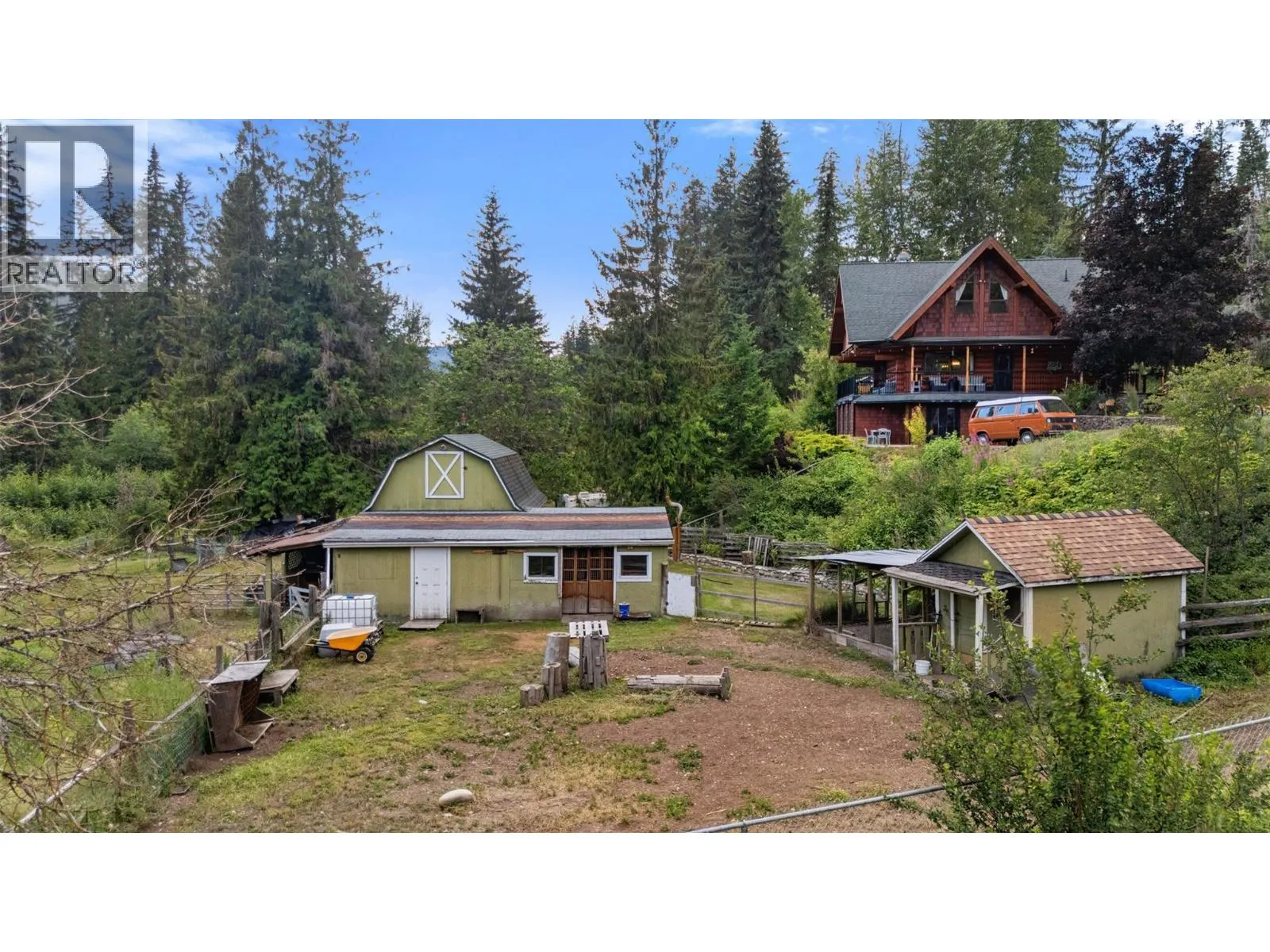 10737 Highway 33 E