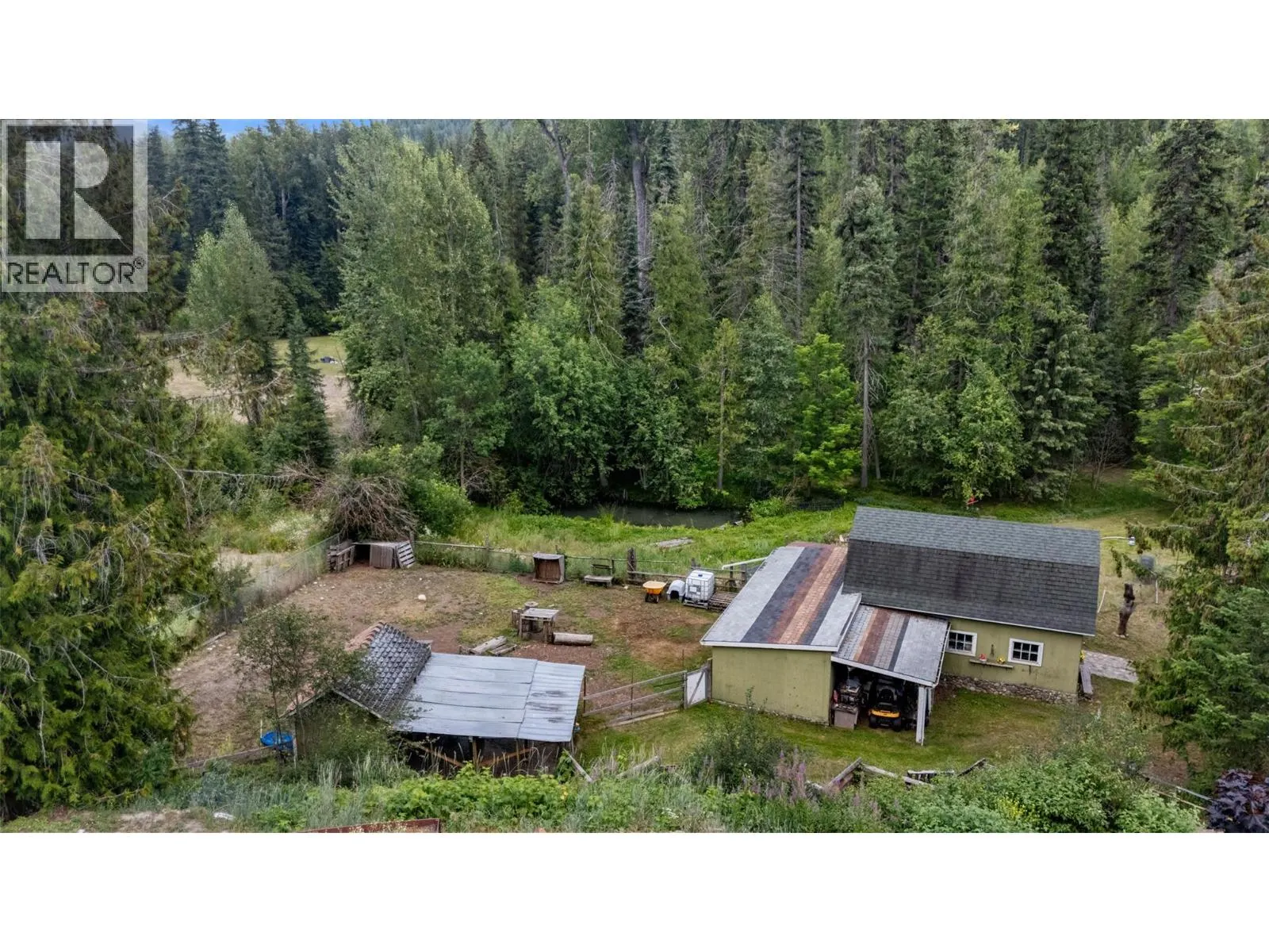 10737 Highway 33 E