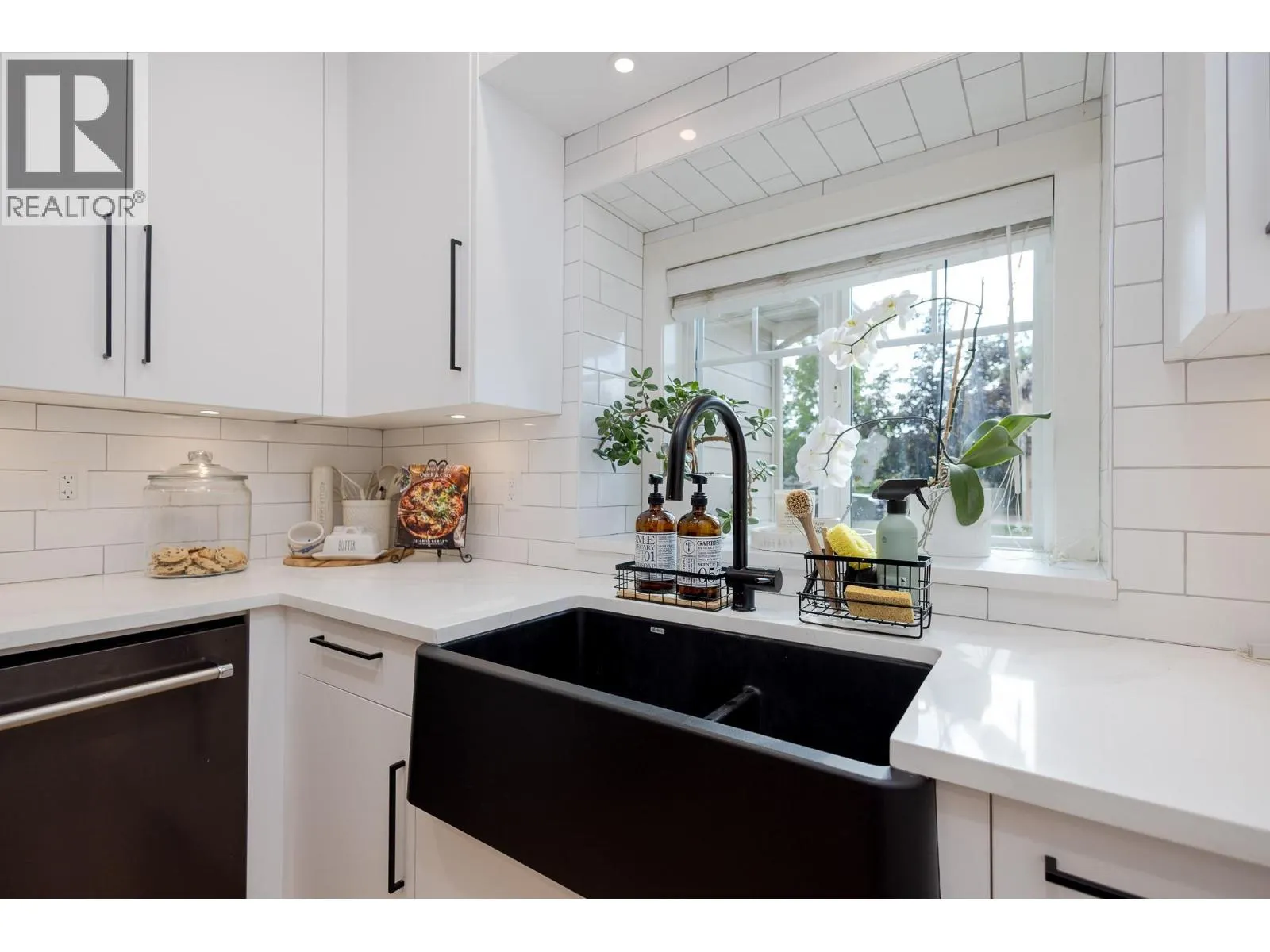 690 Lequime Road Unit# 106