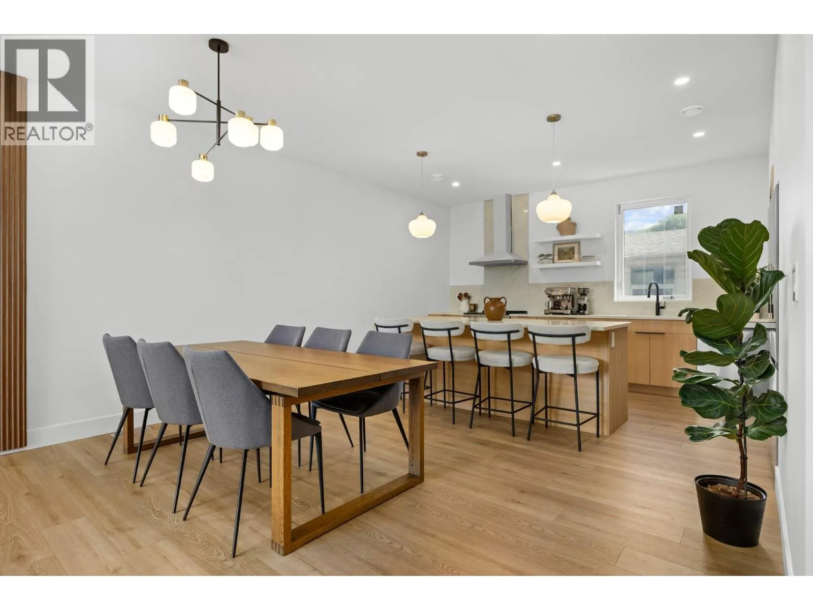 1506 39A Avenue Unit# 3