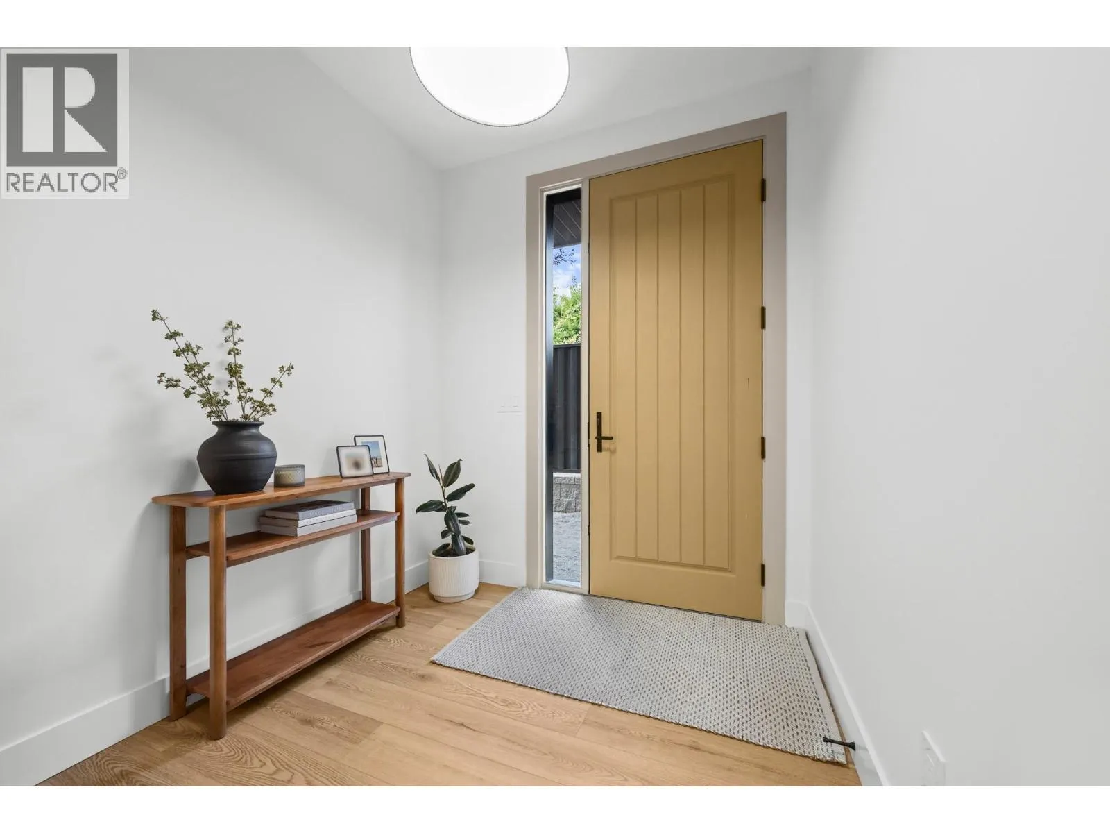 1506 39A Avenue Unit# 3