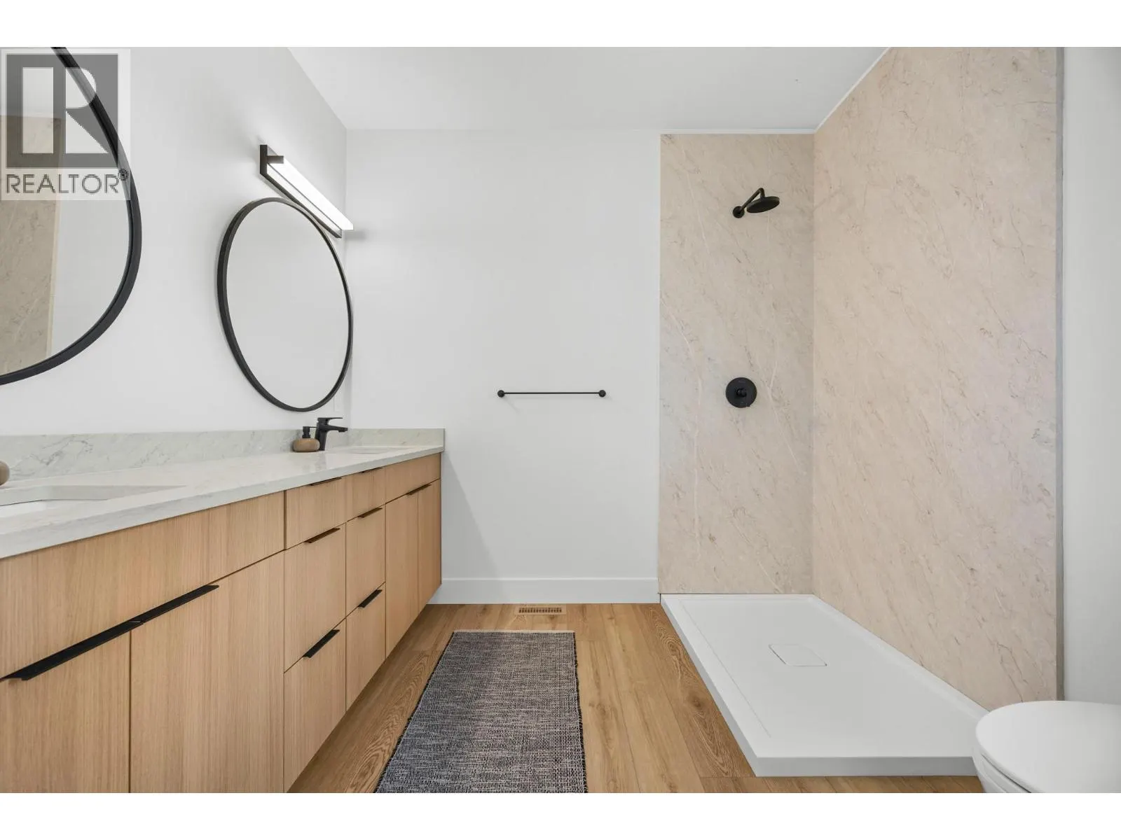 1506 39A Avenue Unit# 3