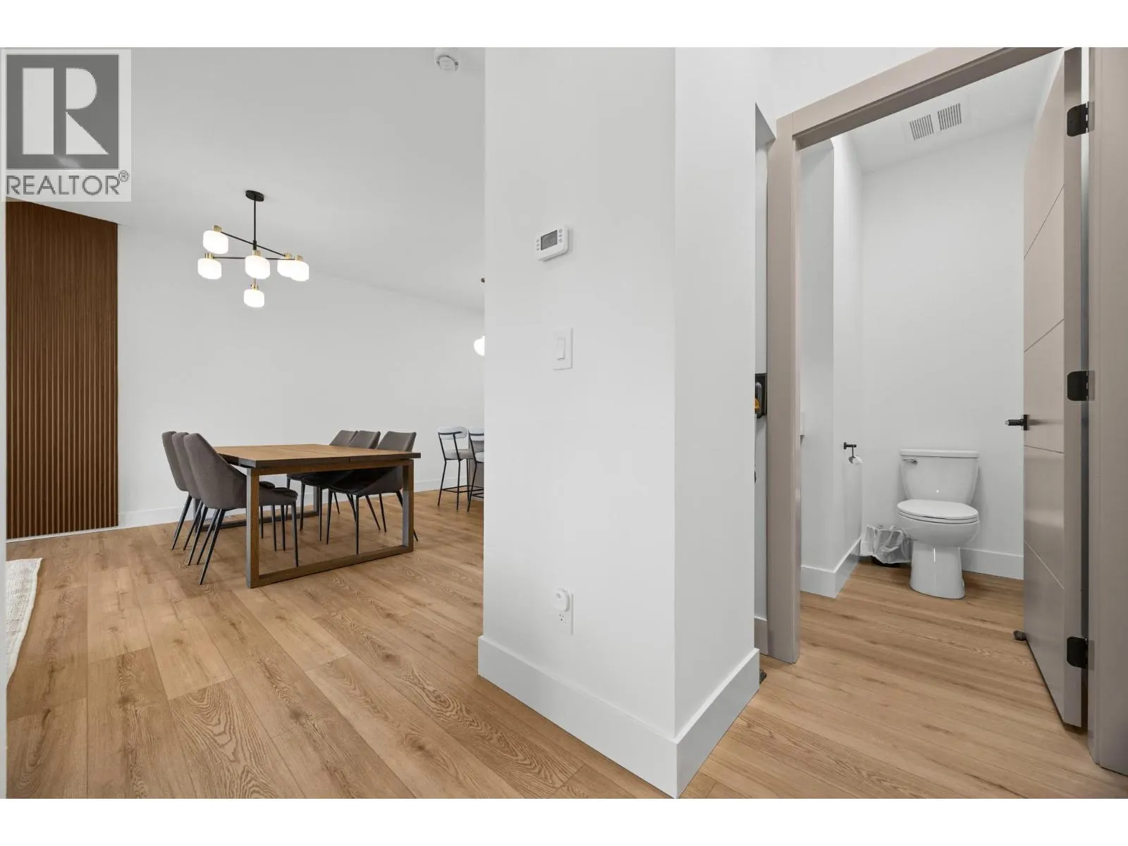 1506 39A Avenue Unit# 3