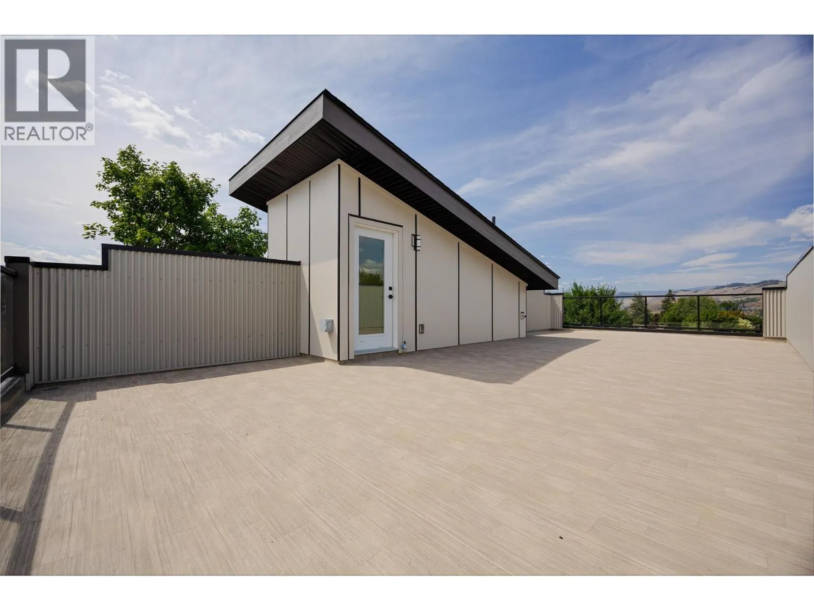 1506 39A Avenue Unit# 3