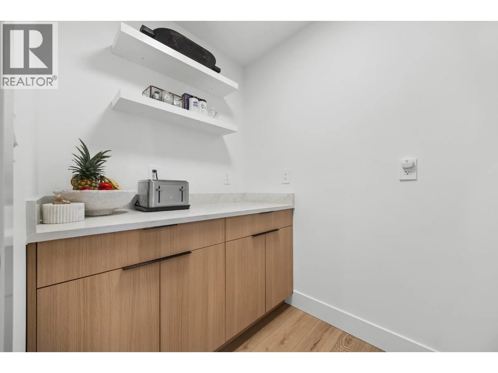1506 39A Avenue Unit# 3