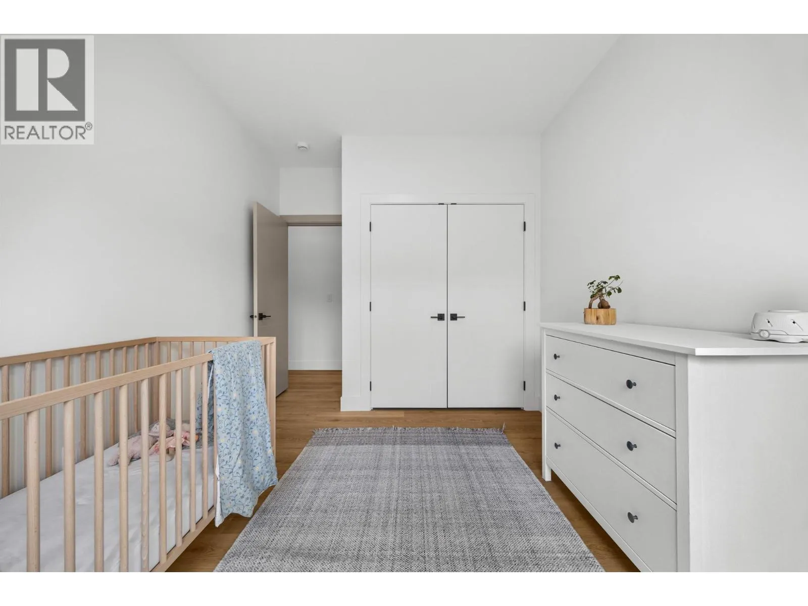 1506 39A Avenue Unit# 3