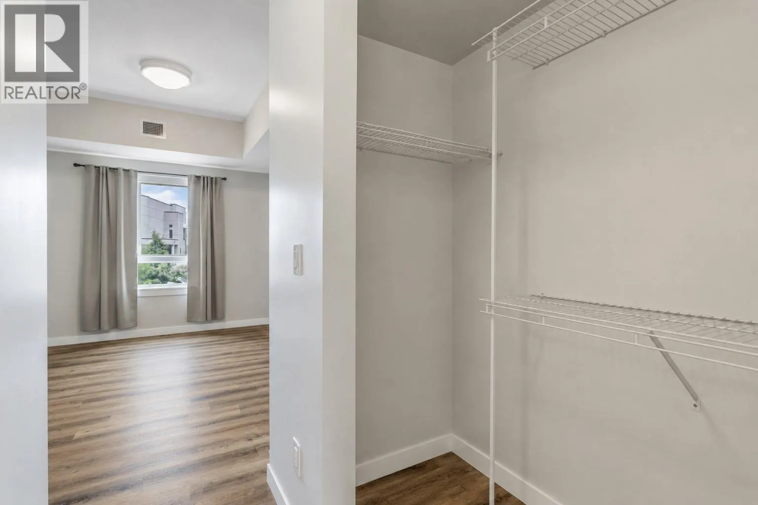 722 Valley Road Unit# 200