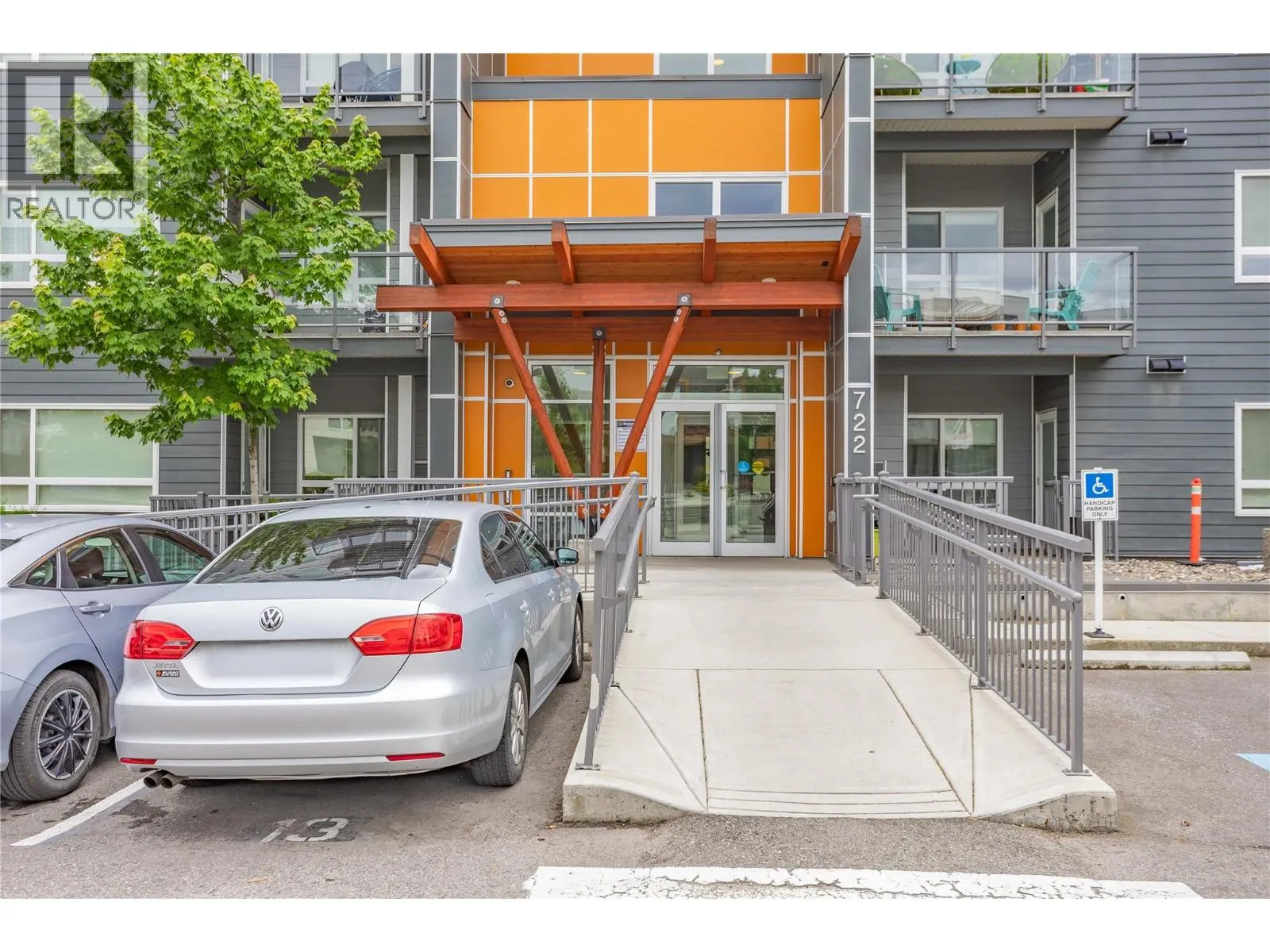 722 Valley Road Unit# 200