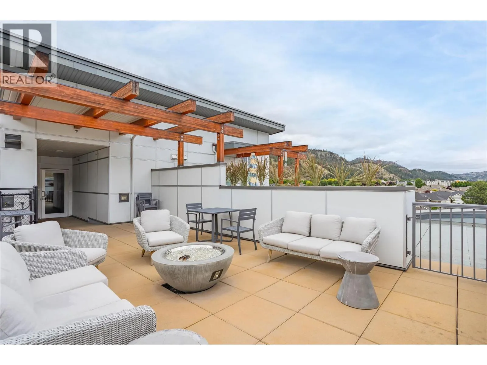722 Valley Road Unit# 200