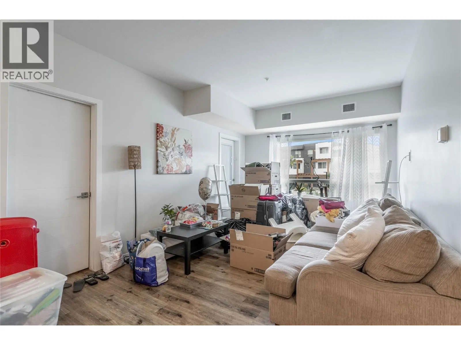 722 Valley Road Unit# 200