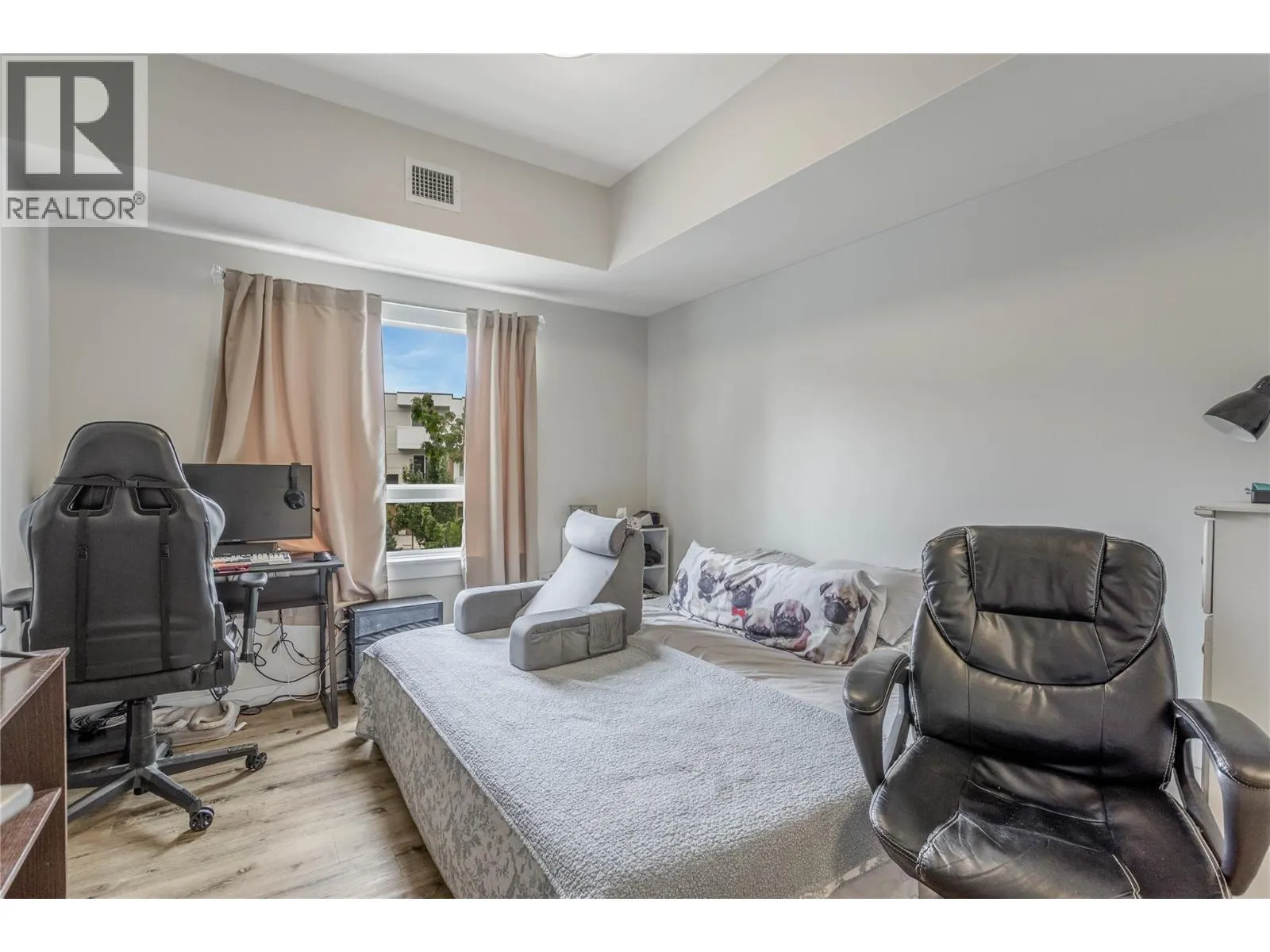 722 Valley Road Unit# 200