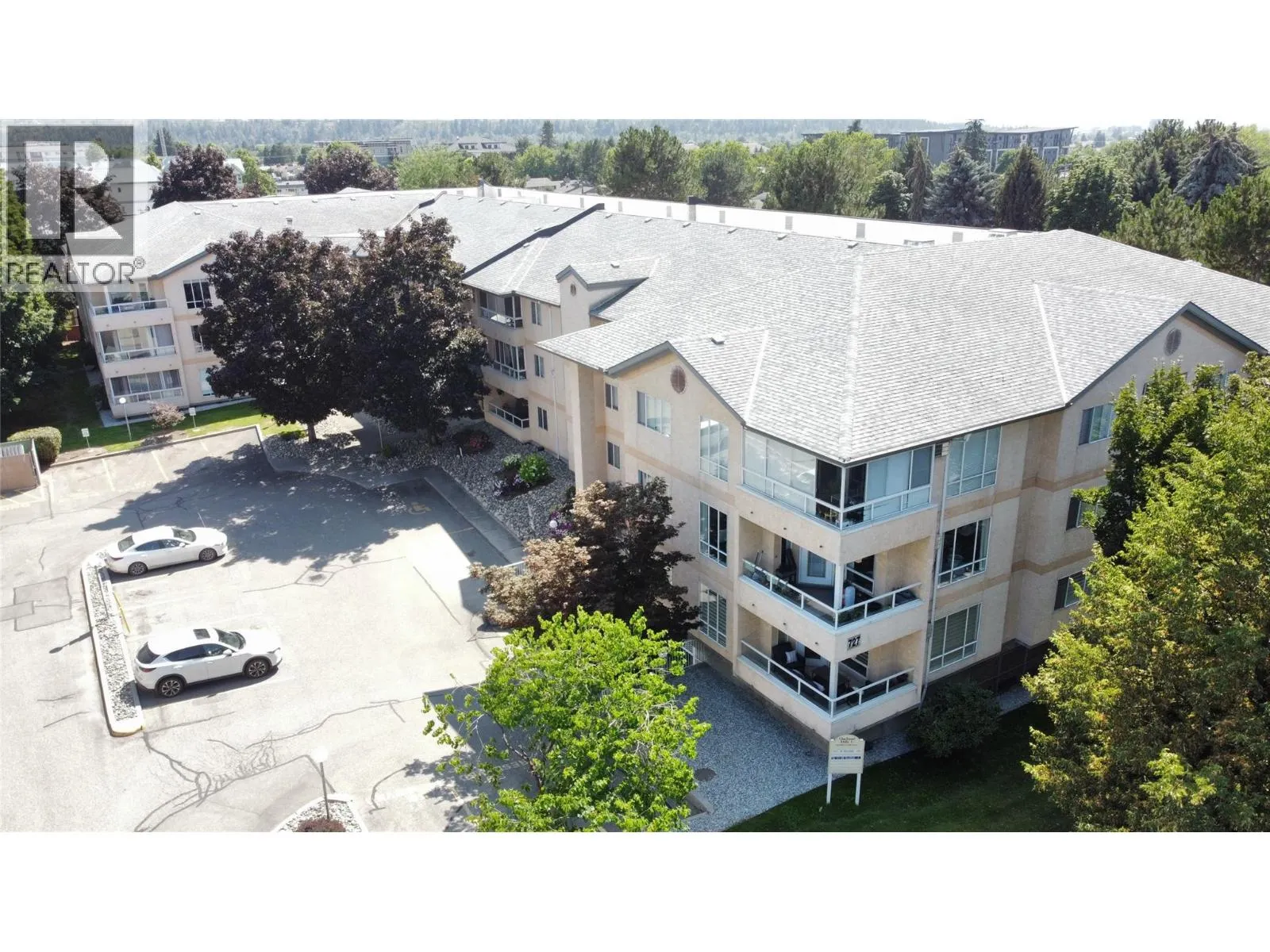 727 Houghton Road Unit# 107