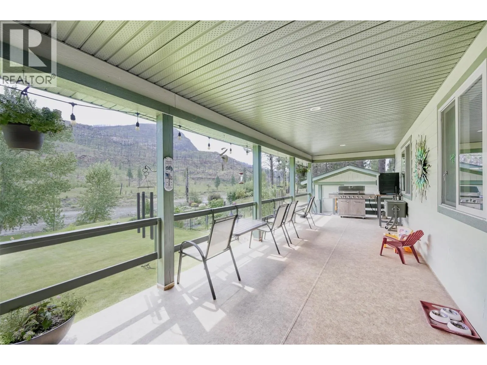 212 VINTAGE Lane