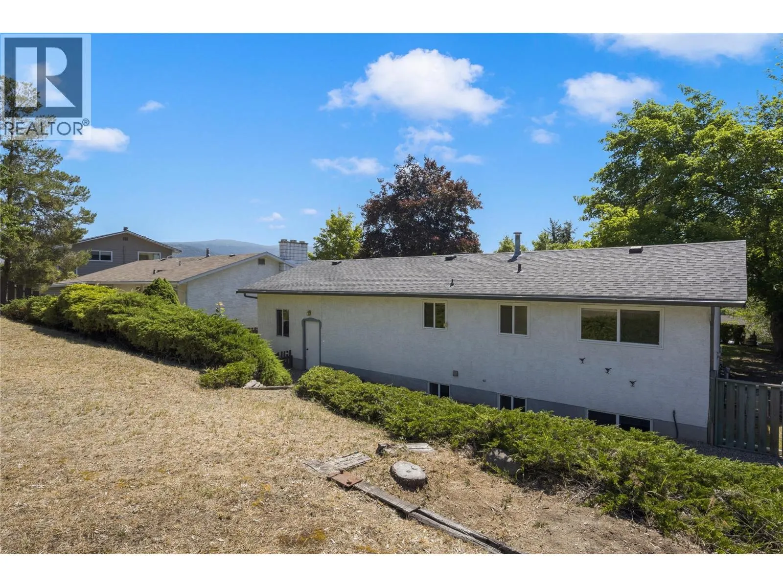 1389 Lund Road