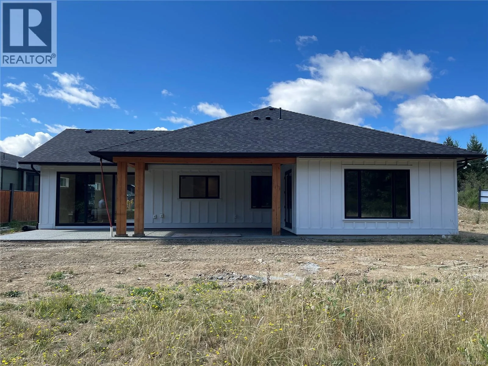 3036 Arbutus Dr