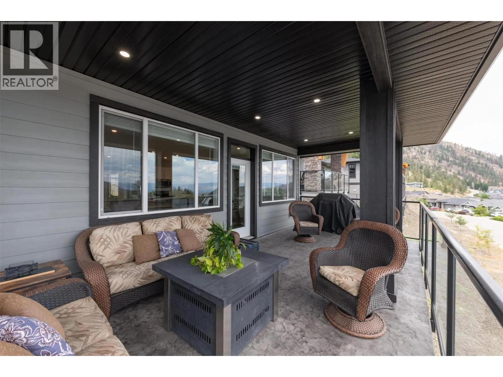 2484 Tallus Heights Lane