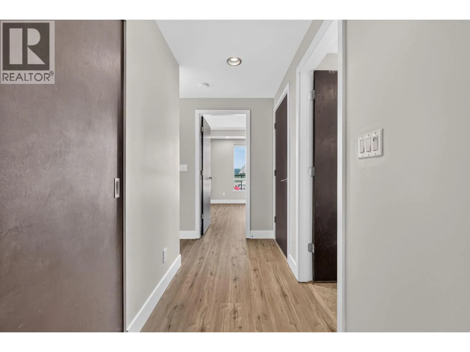 2040 Springfield Road Unit# 1407